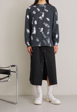 Bluzka z długim rękawem