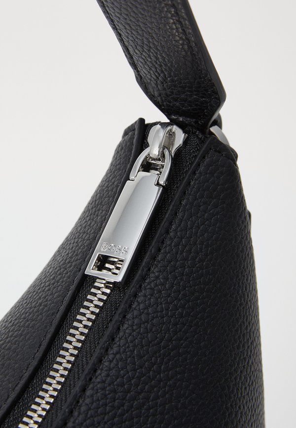 ANETT HOBO - Handbag4