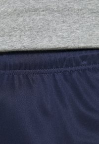 Thumbnail Image 4