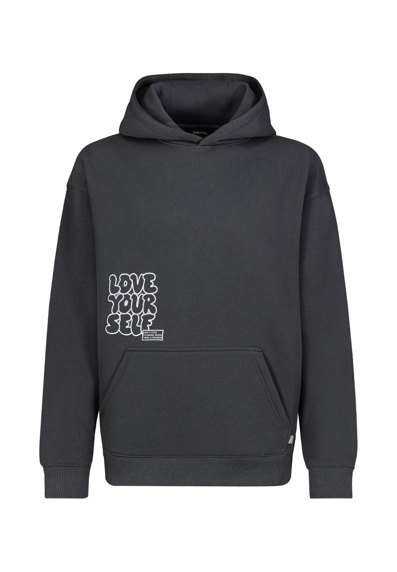 Zwarte katoenen hoodie met een voorzak, voorzien van de witte grafische tekst "LOVE YOUR SELF" aan de linkerkant en geribbelde boorden en onderboord.