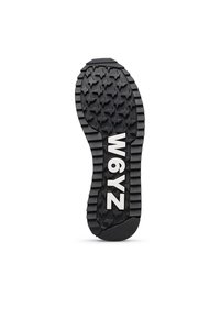 Sole in gomma nera con battistrada decorato da forme a stella e con il testo bianco in grassetto "W6YZ" al centro per una migliore aderenza.