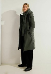 Cecil SPORTIVER MIT KAPUZE - Parka - grün