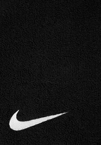 Nike Performance FUNDAMENTAL - Asciugamano - black