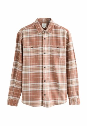 Cămașă din flanel în carouri maronii și crem, cu închidere butonată în față, două buzunare la piept, mâneci lungi și un design clasic al gulerului.