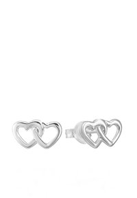 Boucles d'oreilles en argent en forme de cœur, présentant des motifs entrelacés avec une finition polie et des fermoirs à tige sécurisés.