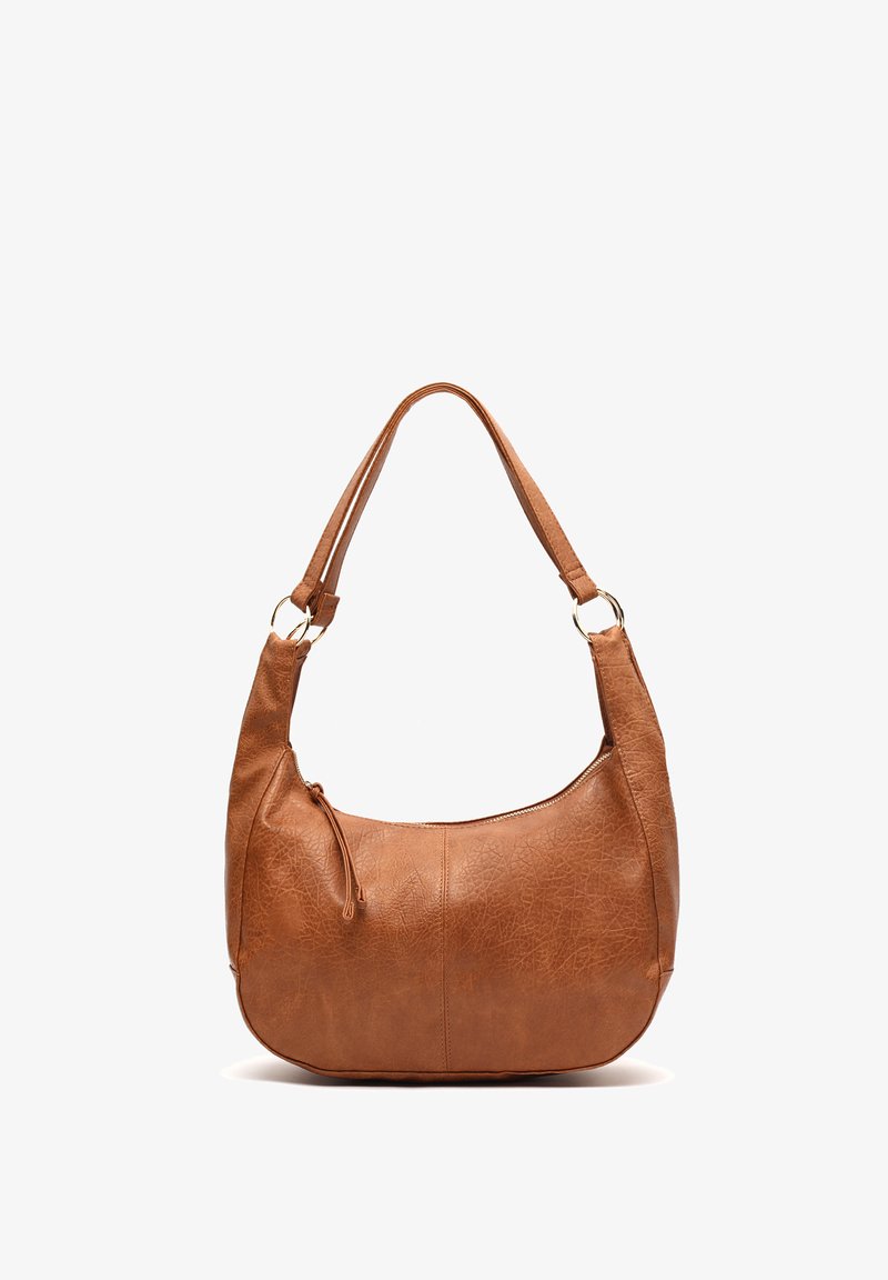 Sac à bandoulière en cuir marron texturé avec une sangle réglable unique et une fermeture à glissière en haut.