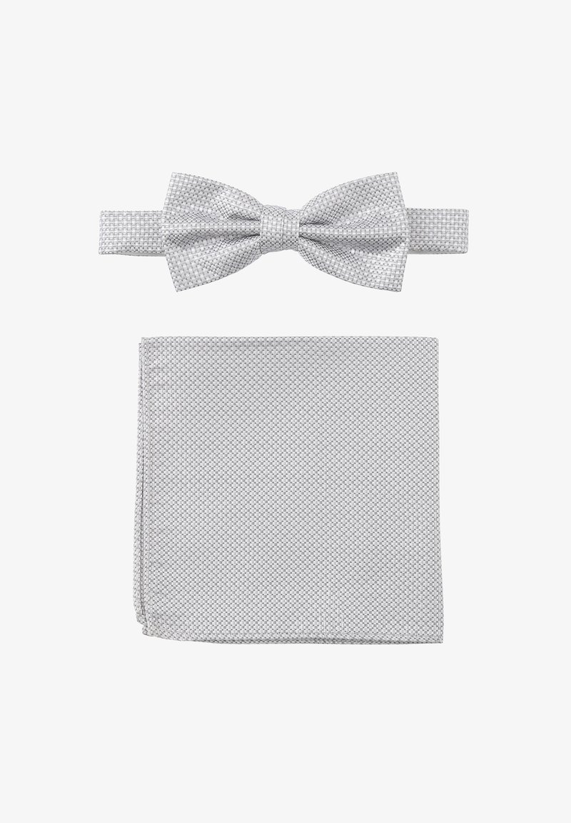Grau gemusterte Fliege und passendes Taschentuch-Set mit einem gewebten Muster und subtilen Details, flachen Kanten und einer glatten Oberfläche.