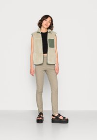 G-STAR WELD HIGH SKINNY - Chinos - shamrock gd