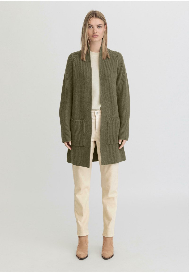 hessnatur Strickjacke - moos