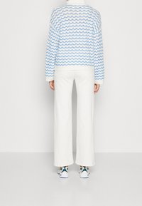 Pieces Sweter