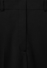 Reiss Püksid - black