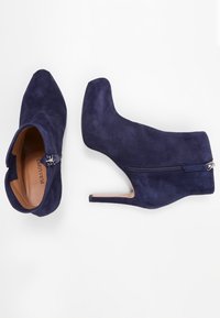 Pura Lopez Botines de tacón - dark blue