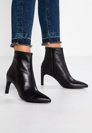 Ankle boot