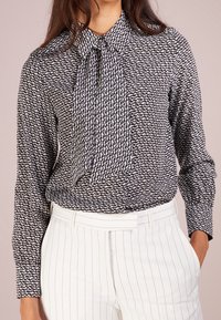 WEEKEND MaxMara Koszula