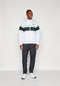 Sergio Tacchini ARPA TRACKSUIT SET - Melegítő - black/birds egg green