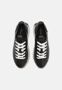 Tamaris Tossud - black
