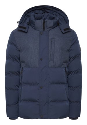 Chaqueta acolchada navy con diseño acolchado, capucha desmontable, cierre con cremallera y botón a presión, presenta dos bolsillos laterales y un bolsillo en el pecho.
