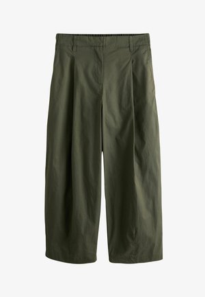 Next, REGULAR FIT - PLEATED BARREL LEG CHINO TROUSERS . - Bukser - khaki green
