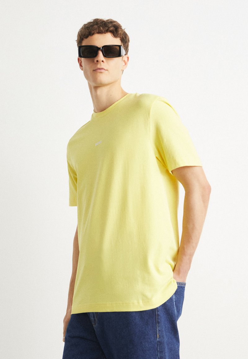 BOSS - TCHUP - Tricou basic - yellow seventeen, Extindeți