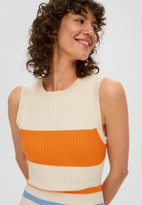 s.Oliver Kampsunkleit - orange