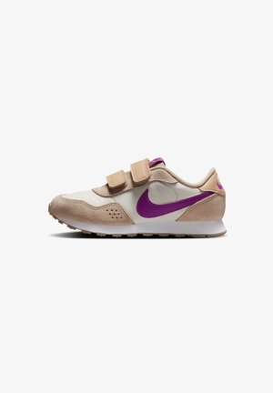 Nike Sportswear, YOUNGER MD VALIANT - Zapatillas - hemp pale ivory gum medium brown hot fuchsia