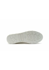Weiße Sneakersohle aus strukturiertem Gummi mit Fischgrätenmuster und gitterartigen Akzenten. Glatte Oberfläche mit leichten Rillen für besseren Halt.