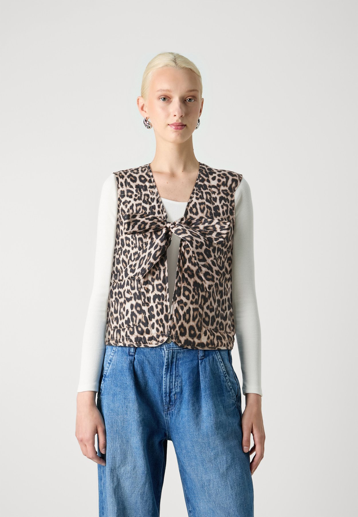 ONLANNABELL BOW WAISTCOAT