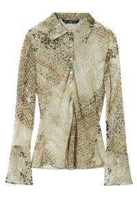 Blusa trasparente a maniche lunghe beige con motivo animalier, dotata di colletto a punta e chiusura con bottoni, con maniche svasate.