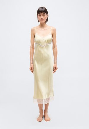 TIERED SLIP DRESS - Naktskrekls - buerre