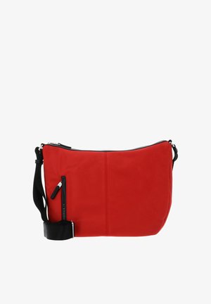 Sac à épaule rouge avec bandoulière noire réglable et poche zippée verticale à l'avant sur fond blanc uni.