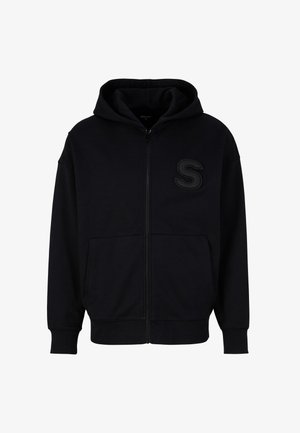 Schwarze Zip-Hoodie aus Baumwollmischung, mit einer Vordertasche und einem strukturierten "S"-Logo auf der linken Brust. Klassische Passform mit gerippten Bündchen.