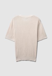 Maglione corto a maniche corte beige lavorato a maglia con un motivo a coste testurizzato, caratterizzato da un collo tondo e una vestibilità comoda.