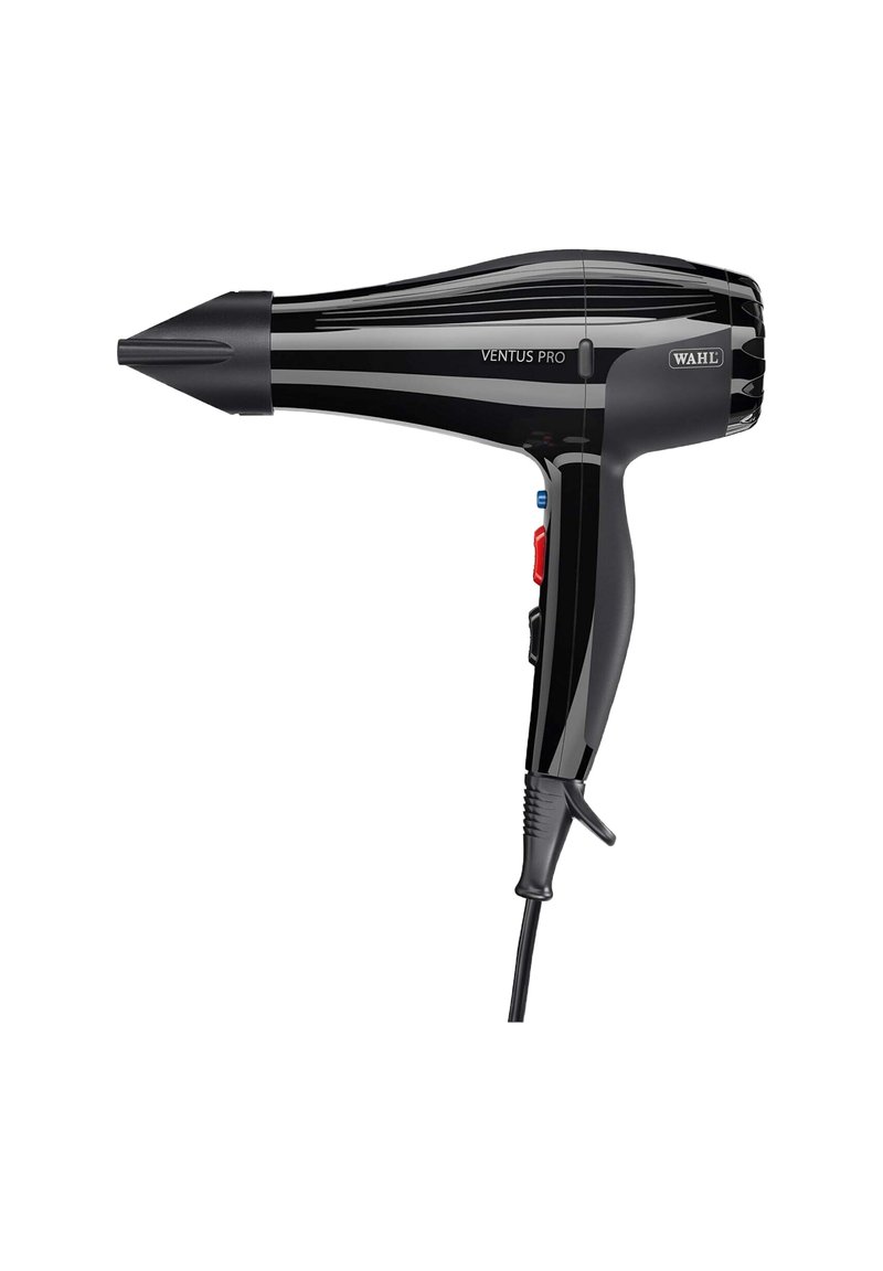 Zwarte föhn met een slank ontwerp, voorzien van knoppen en een concentratormondstuk, weergegeven tegen een effen achtergrond.