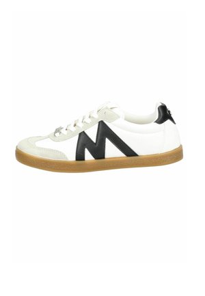 ESCAPADE - Trainers - white