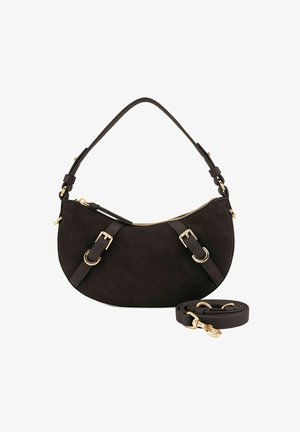 Borsa a tracolla in suede nero con un design curvo, dettagli in metallo dorato, tracolla regolabile e chiusura superiore con zip.