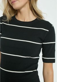 Minus Triko s potiskem - s black stripe