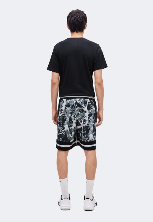 Nike x Ja 8" Dri-FIT Shorts 'Black Light Smoke Grey Metallic Silver' — foto 3