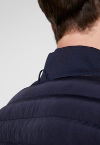 Lacoste Allvädersjacka - dark blue