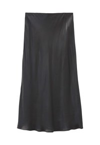 Satin-schwarzer Sliprock mit einem fließenden Design in knielanger Länge. Glatte Textur und leichter Glanzfinish, mit einem einfachen, unverzierten Schnitt.