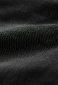 Nem kiválasztott, washed black