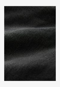 Nem kiválasztott, washed black