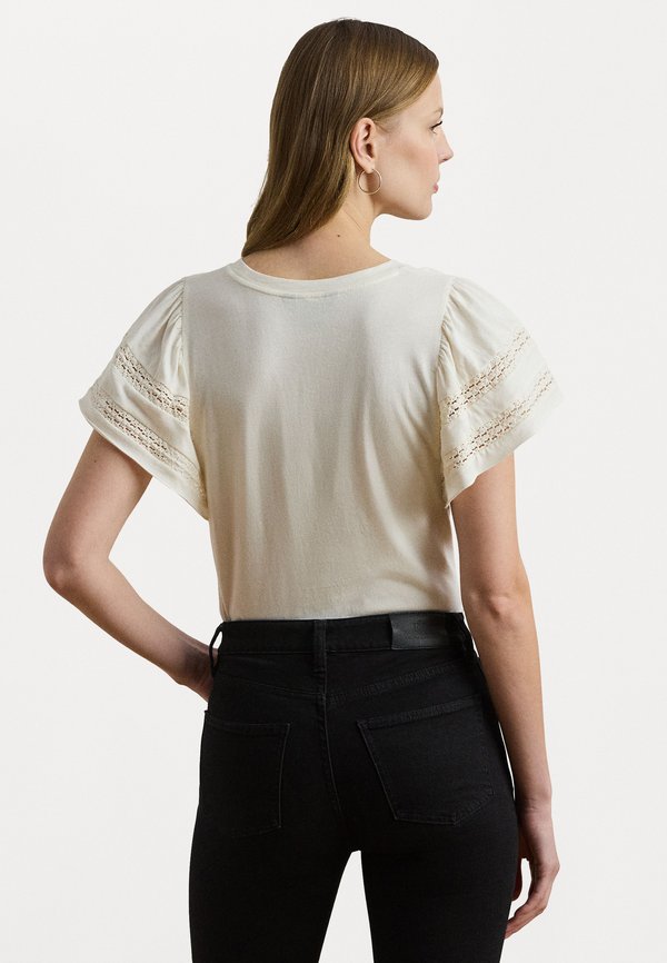 LACE TRIM JERSEY FLUTTER SLEEVE TOP - Basic T-shirt - mascarpone cream4