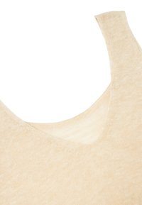 Béžový bezrukávový top s kulatým výstřihem, měkkou texturou a lehkým pleteným materiálem, se subtilním melírovaným vzorem.