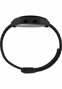 Montre noire avec un boîtier rond, une lunette lisse et un bracelet segmenté avec des maillons rectangulaires. Deux boutons poussoirs sur le côté.