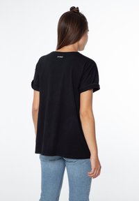 Protest PRTELSAO - T-shirts basic - true black