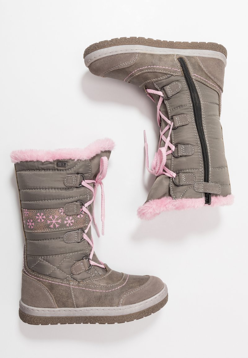 Botas de inverno cinzentas com acabamento em pelo faux rosa, laço na parte da frente, zíper lateral, padrão de flocos de neve no cano e sola de borracha texturizada.