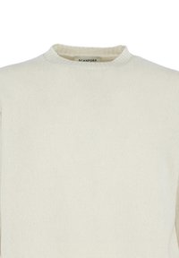 Maglione crema con colletto tondo a costine. Realizzato in morbido tessuto a maglia, presenta una superficie liscia e un design casual. Senza motivi o decorazioni visibili.