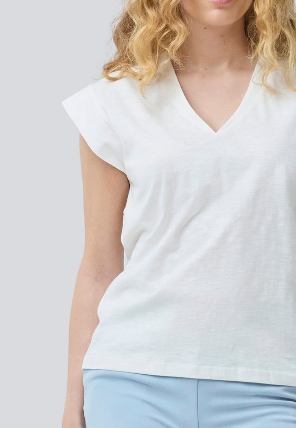 NEOMA - Basic T-shirt3