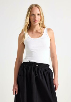 Lindex, Top - white