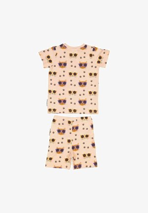 Kortærmet, lyserød bomulds pyjamas sæt med et gentaget mønster af katteansigtter med solbriller og poteaftryk, inkluderer matchende shorts.